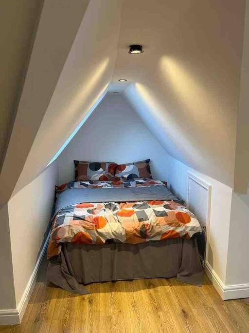 Дом отдыха 5 Bedroom House Se6 *