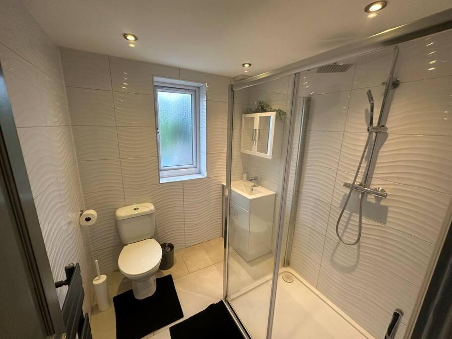 Дом отдыха 5 Bedroom House Se6 *