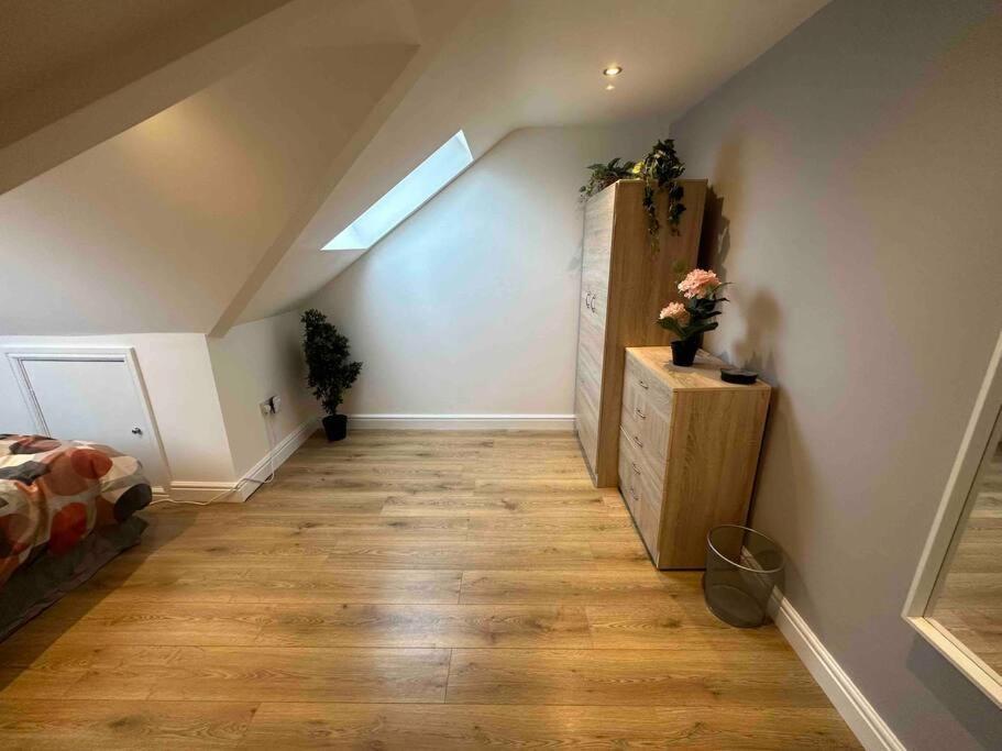 5 Bedroom House Se6 Дом отдыха